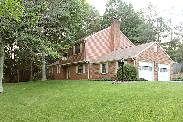 1st image of 888 Farfields Dr
