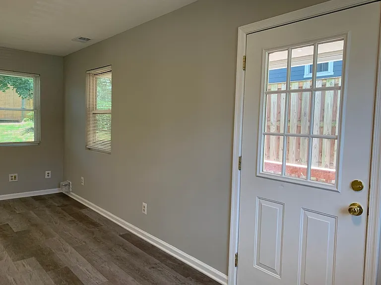 1803 Anderson Rd — Photo 10