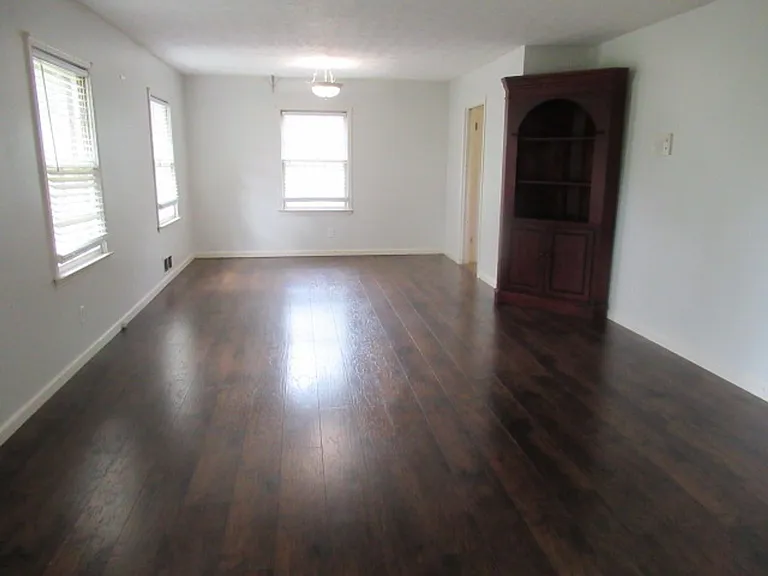70 Gibson Dr — Photo 18