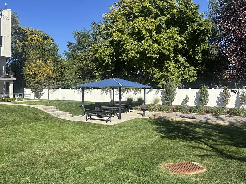 3 bed, 3.5 bath, 2030 sqft, $2,550 — Photo 4