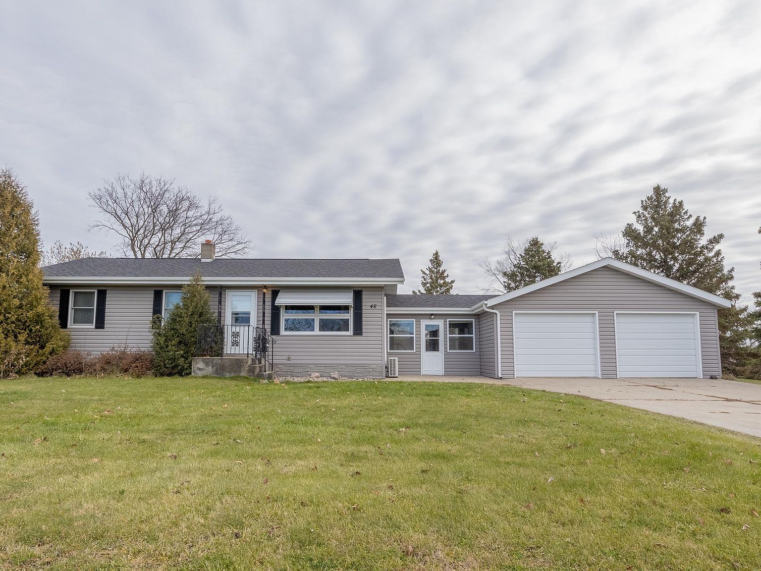 48 4th St NE, Blackduck, MN 56630 Zillow