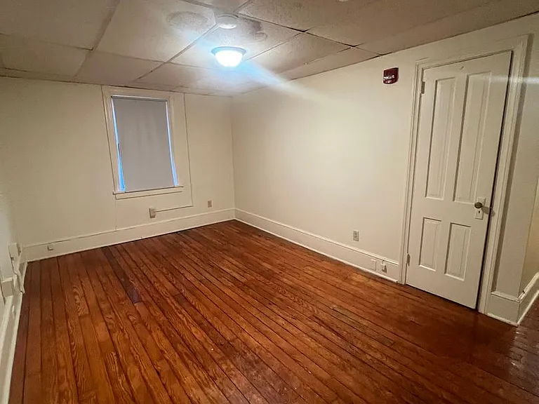 173 & 179 W Louther St — Photo 11