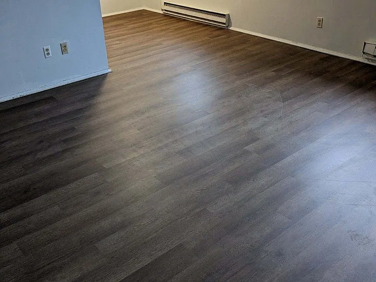 GLORY RIDGE APARTMENTS — Photo 18