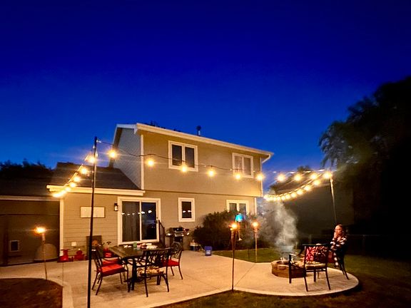 2nd image of 304 SW Clark Ln