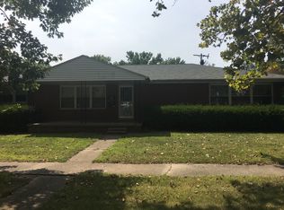2100 W Lawrence Ave APT B, Springfield, IL 62704
