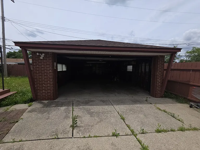 5845 Plainfield St — Photo 7