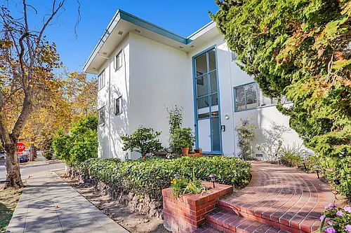 2525 Le Conte Ave #5 Photo 1