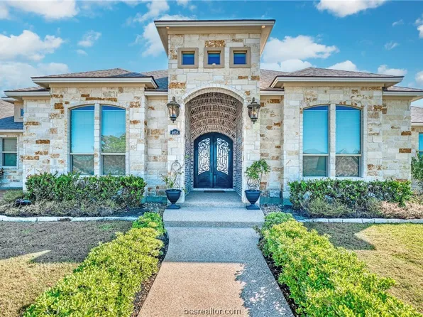 4658 River Rock Dr, Bryan, TX 77808