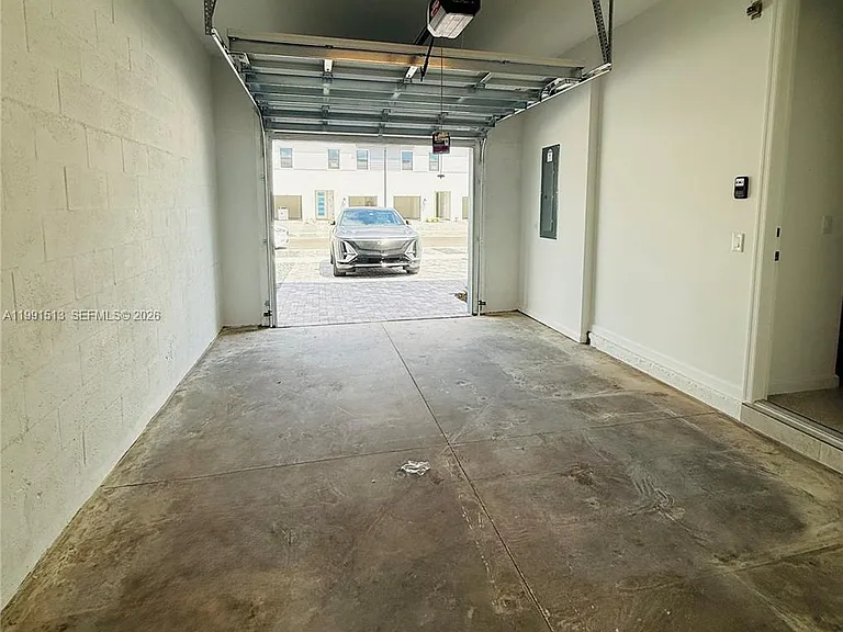 4286 Efendi Dr — Photo 16