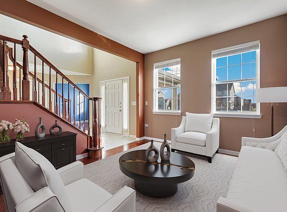 3rd image of 805 Wildflower Dr
