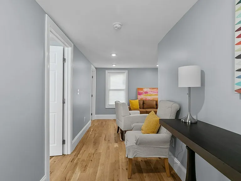 382 Spring St #A — Photo 7