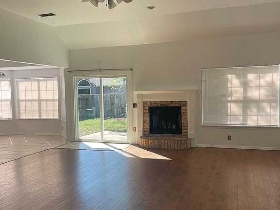 5th image of 8452 S 111th Ave