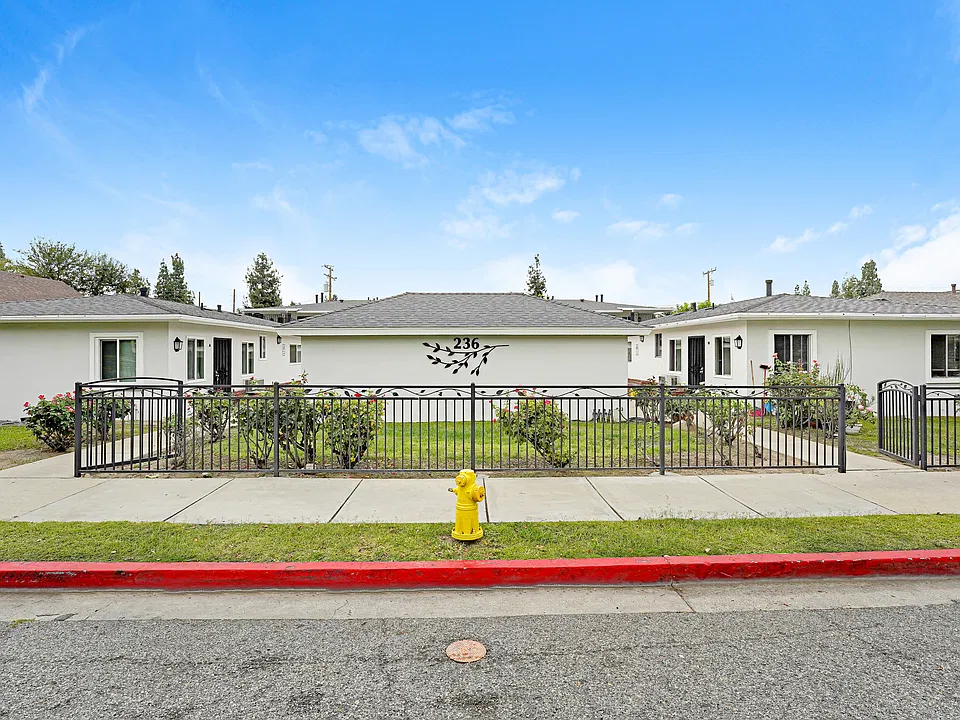 236 E Olive Ave #D