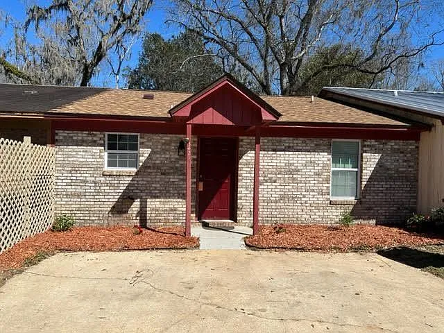 2 bed, 986 sqft, $1,500 — Photo 1