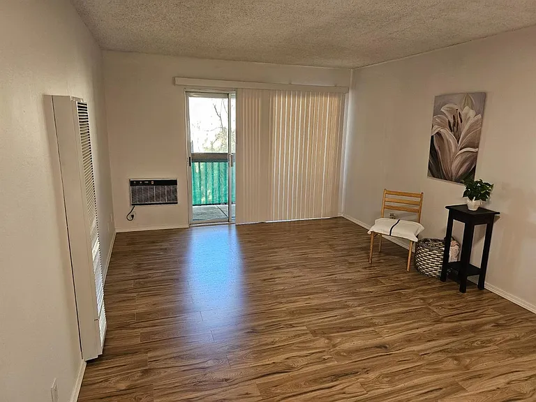 1060 Oak Grove Rd #37 — Photo 10