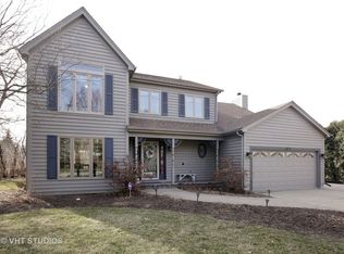 324 Highland Ave, Algonquin, IL 60102