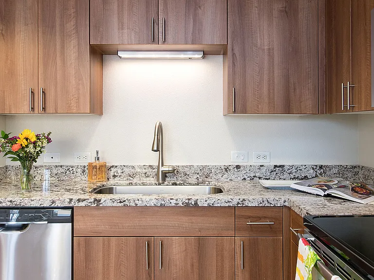 1010 Pacific Apartments — Photo 42
