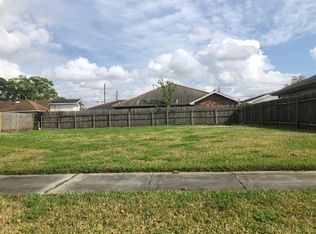 3001 Gallo Dr, Chalmette, LA 70043