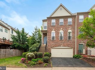12489 Lucas Dr, Fairfax, VA 22033