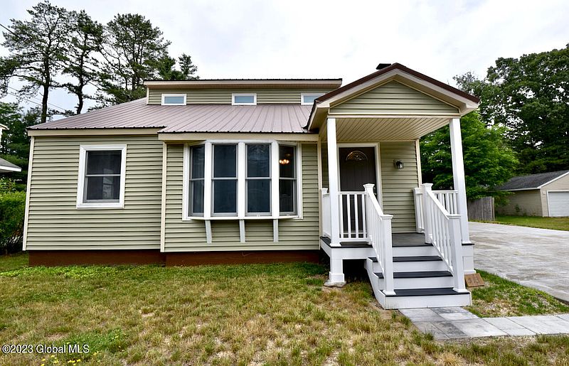 5th image of 513 Leahy Lane