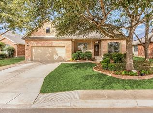 9231 Larsons Ln, Helotes, TX 78023