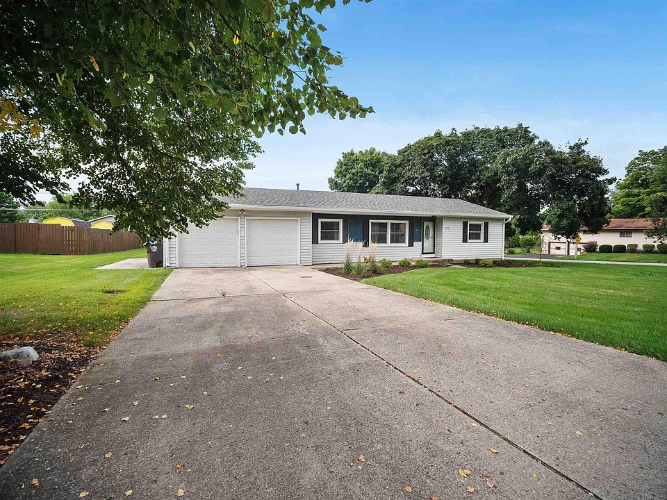 2310 Bellevue Dr, Fort Wayne, IN 46825 Zillow