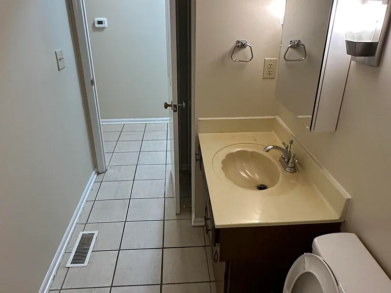 415 Ridgewood Ln #2 — Photo 21