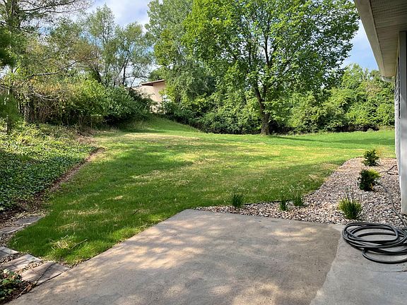 5th image of 1725 Sunset Ct