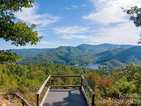 4017 Canada Rd, Tuckasegee, NC 28783