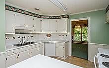 5th image of 2102 S Lake Parkway