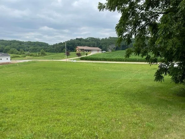 S7108 Owls Head Rd, Merrimac, WI 53561