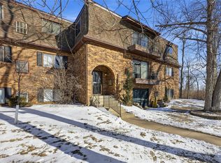 1015 Woodland Heights Ct SE APT 11, Cedar Rapids, IA