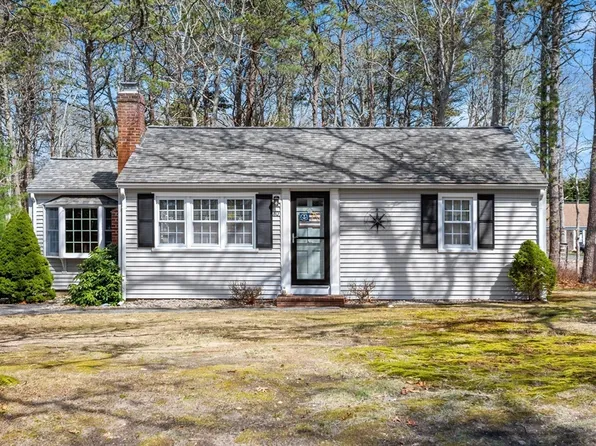 10 Lake Dr, South Dennis, MA 02660