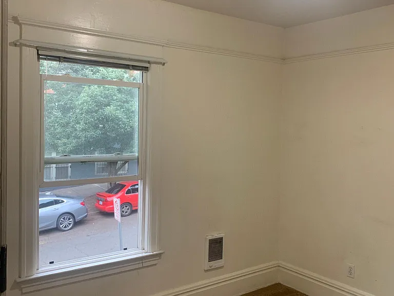 1100 E Fir St — Photo 10