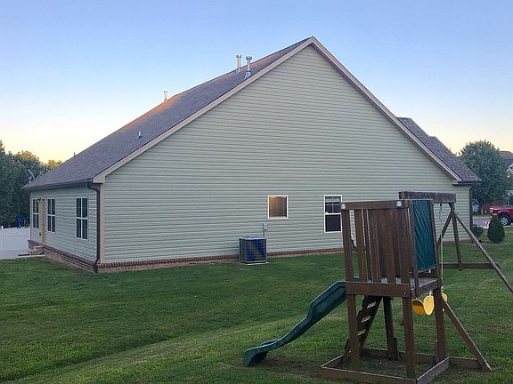 4th image of 2719 Southern Ct NW