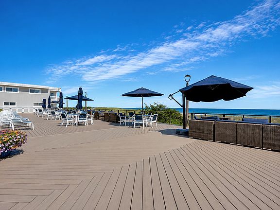 5th image of 585 Dune Rd #21A