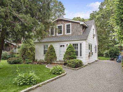 110 Neptune Ave, Mastic, NY, 11950