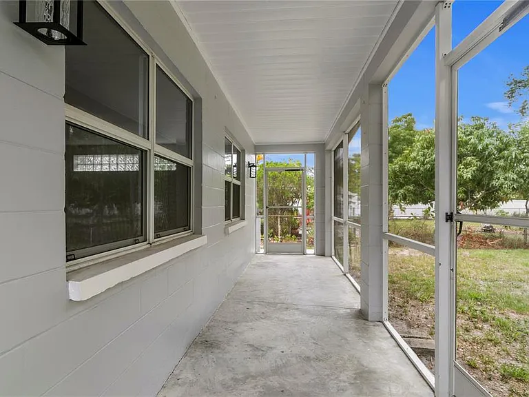 2910 W Price Ave — Photo 24