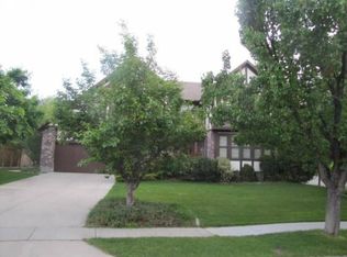 1952 E Everleigh Cir, Sandy, UT 84093
