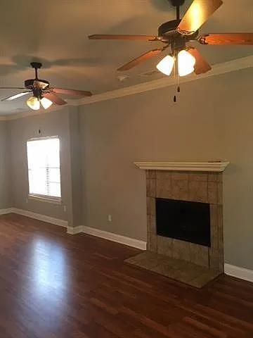 2 bed, 2.5 bath, 1200 sqft, $1,800 — Photo 4