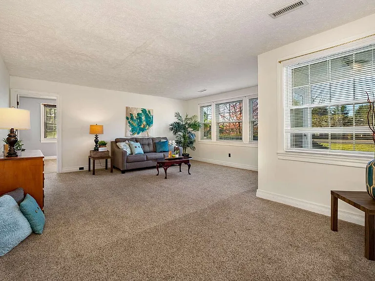 7172 Lascassas Pike — Photo 5