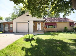 1135 Buchanan St, Little Chute, WI 54140