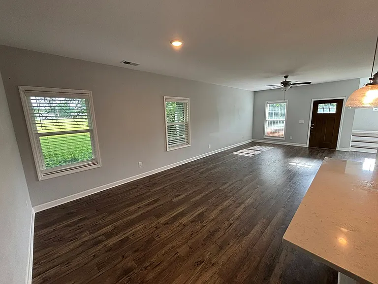 8004 Vibrant Pl — Photo 8