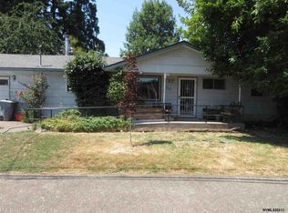 515 45th Pl NE, Salem, OR 97301