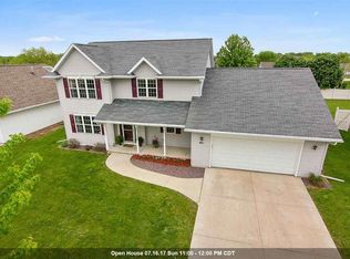 481 Leah Ln, Green Bay, WI 54311