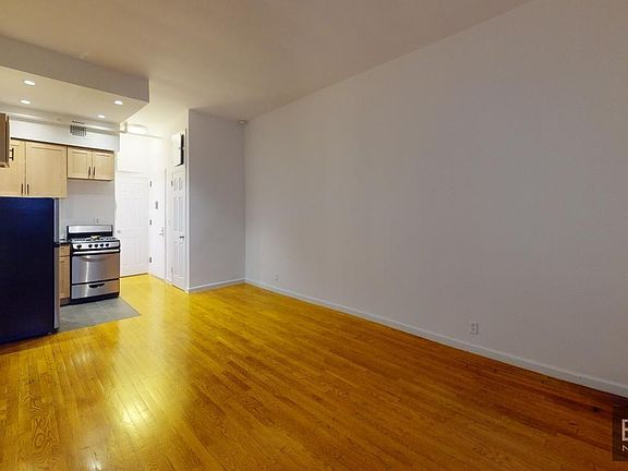 5th image of 347 E 76th St APT 1C