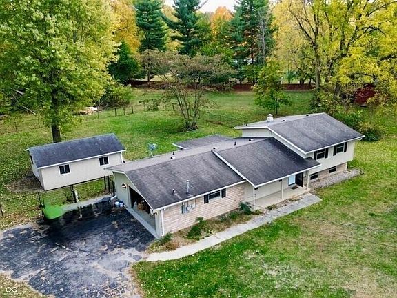 5th image of 7855 Bluff Rd