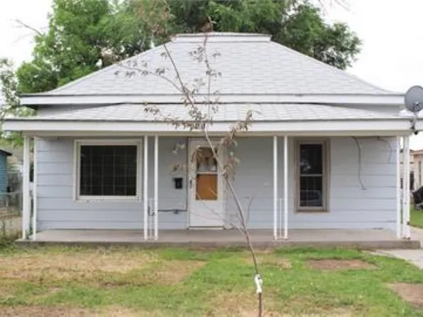 411 Clark St, Thermopolis, WY 82443