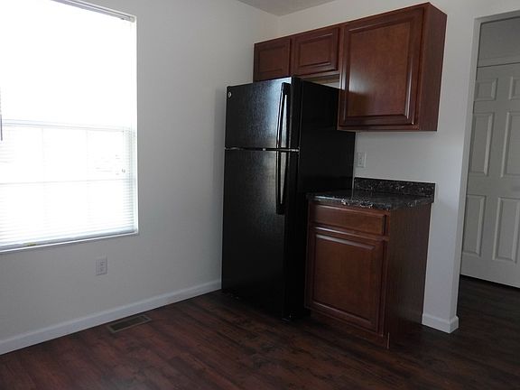 5th image of 1725 Athens Dr