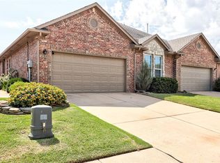 1632 Laurel Pl, Edmond, OK 73003